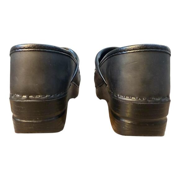 Dansko Patricia Studded Black Leather Clog Women size 36 US 6 - Picture 4 of 5